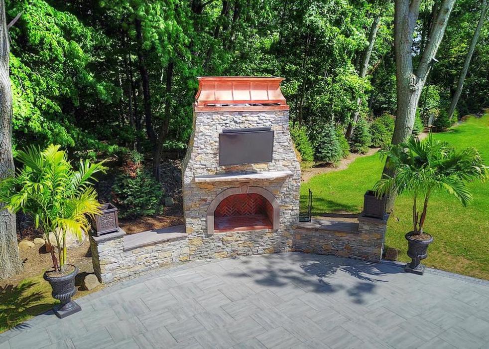 Eastern Outdoor Furnishings