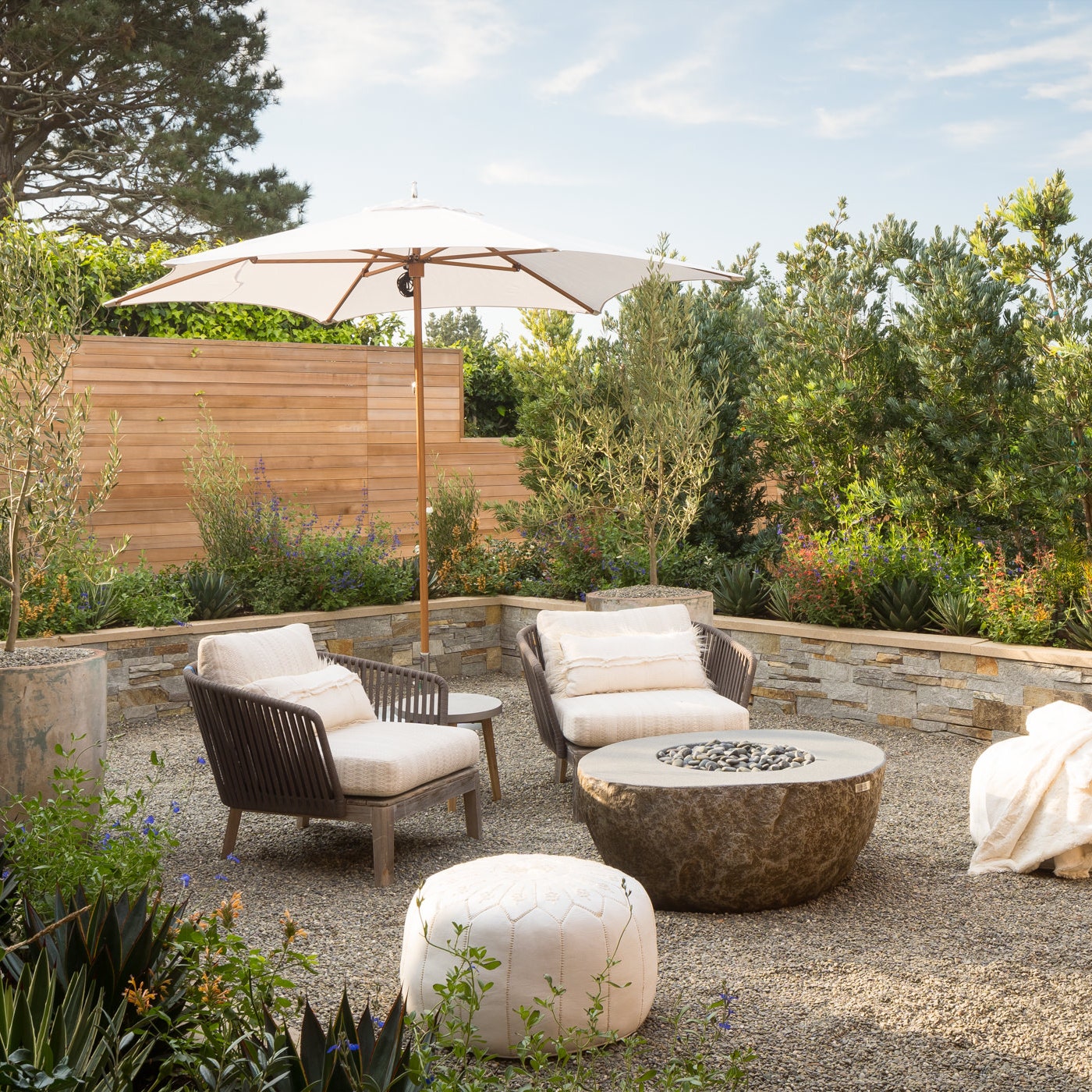 Home Outdoor Chairs – Add Flavor to Your Outdoor Living Area