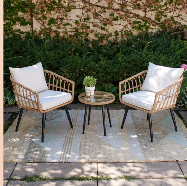 How to Get Good Deals on Patio Furniture