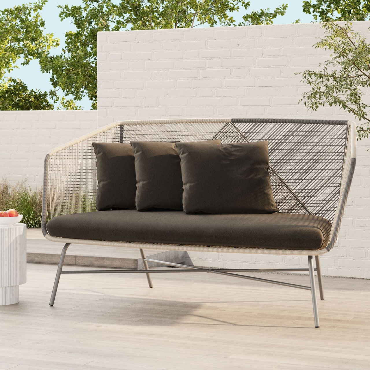 How to Find a Great Outdoors Furniture Store