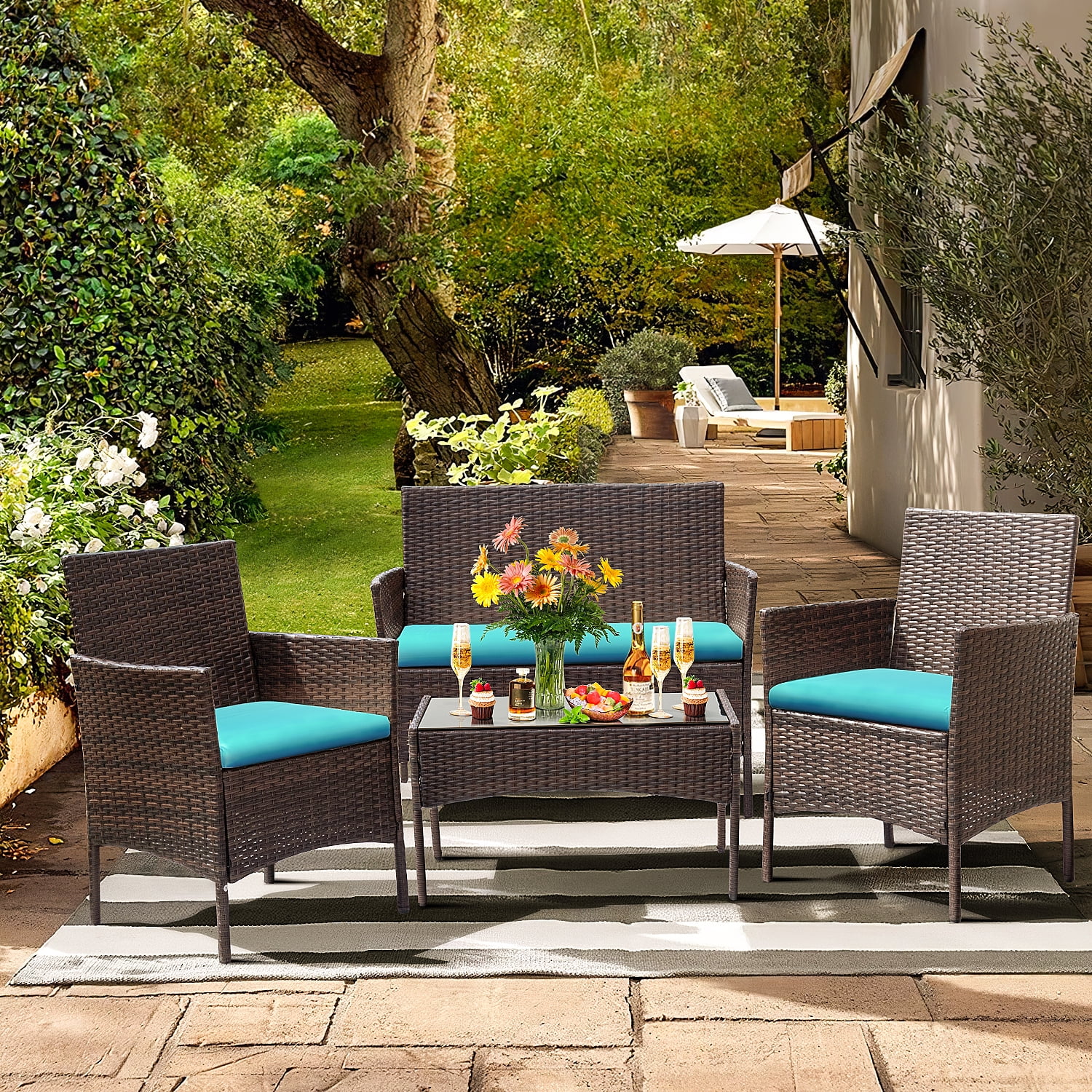 Choose From a Variety of Outdoor Chair Sets
