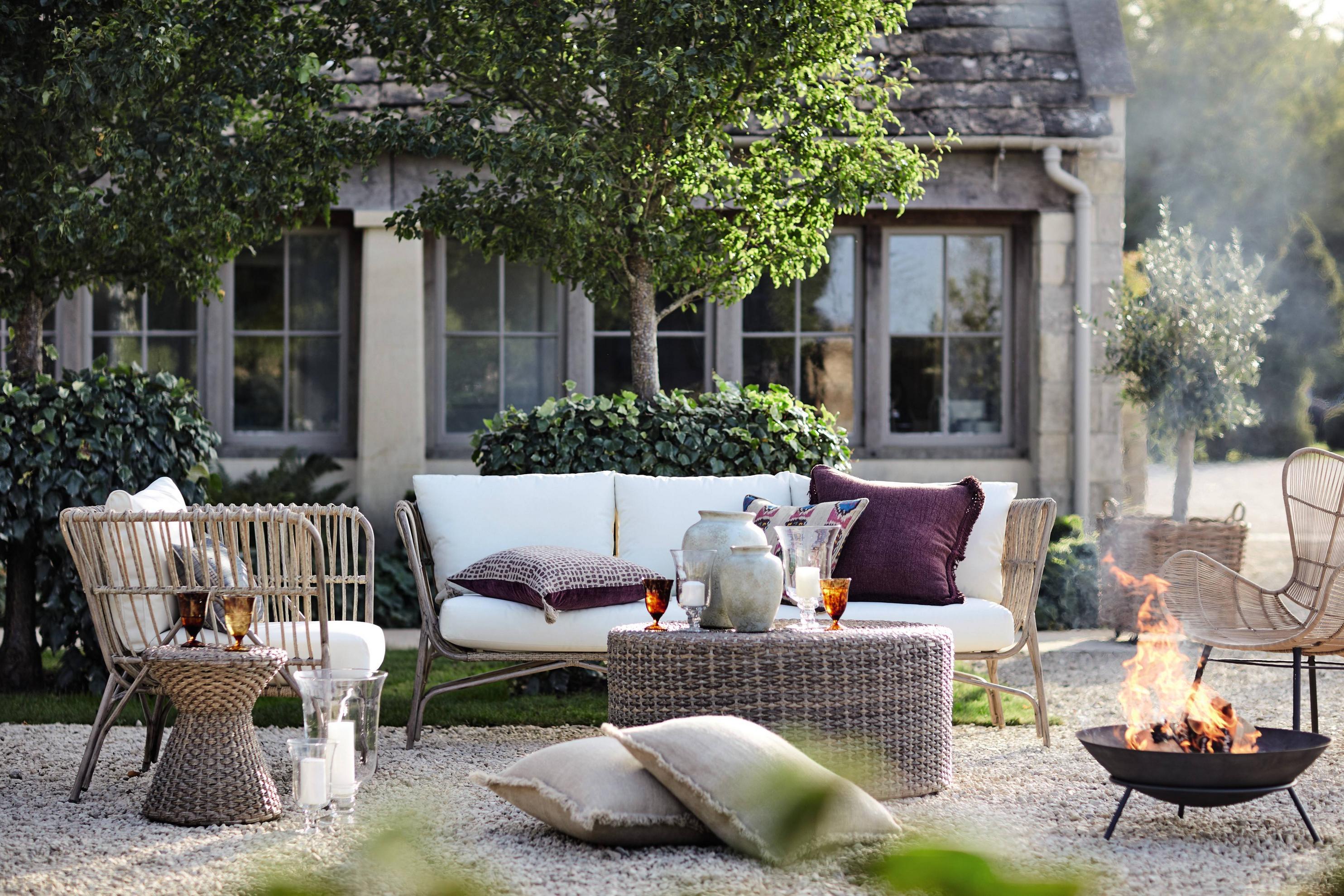 Choosing Furniture For Your Patio
