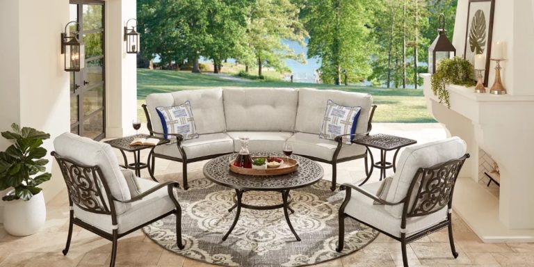How to Buy Deck Furniture For Your Home