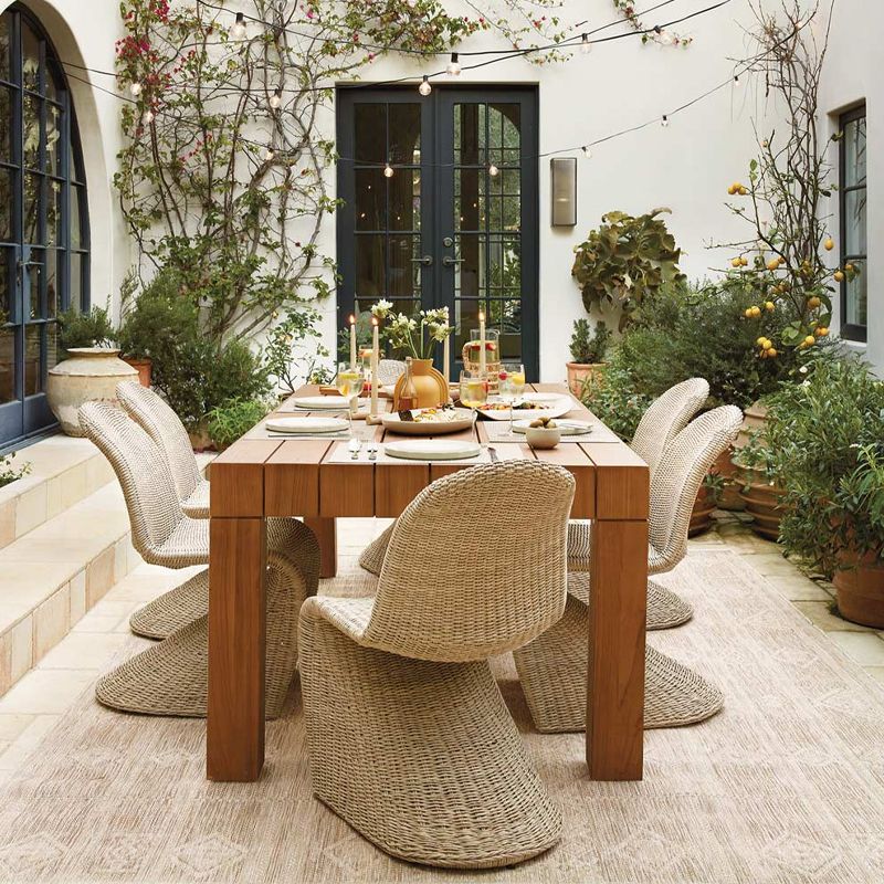 Backyard Furniture Stores Offer a Wide Selection of Seating Options