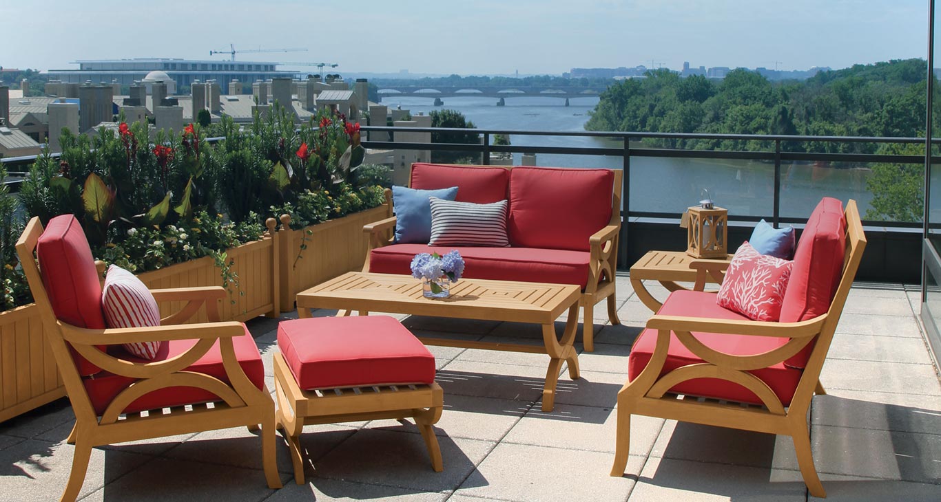 Turn Your Backyard Into a Summer Oasis With Outdoor Furniture NYC