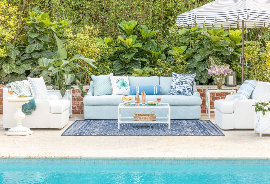 Top 5 Brands of Outdoor Deck Furniture
