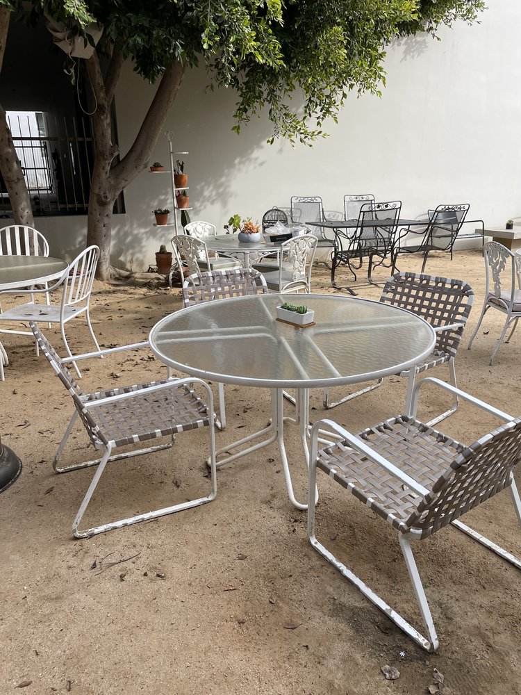 Vintage Patio Table and Chairs For Sale