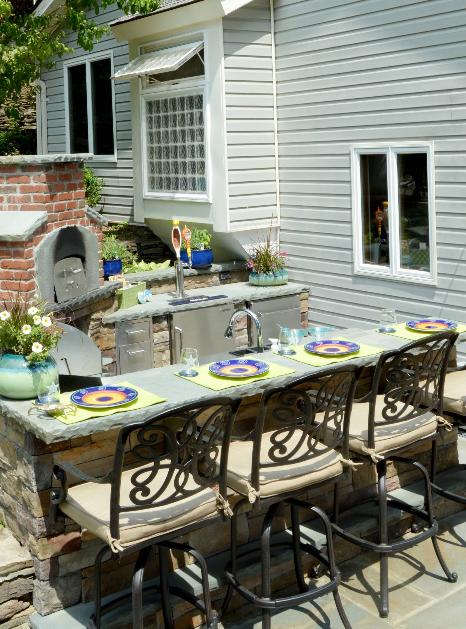Choosing the Best Patio Furniture for Your Home