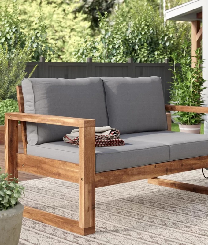 How to Find the Best Patio Furniture on Sales