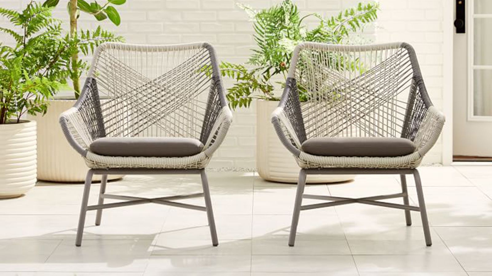 Comfortable Patio Furniture Pieces