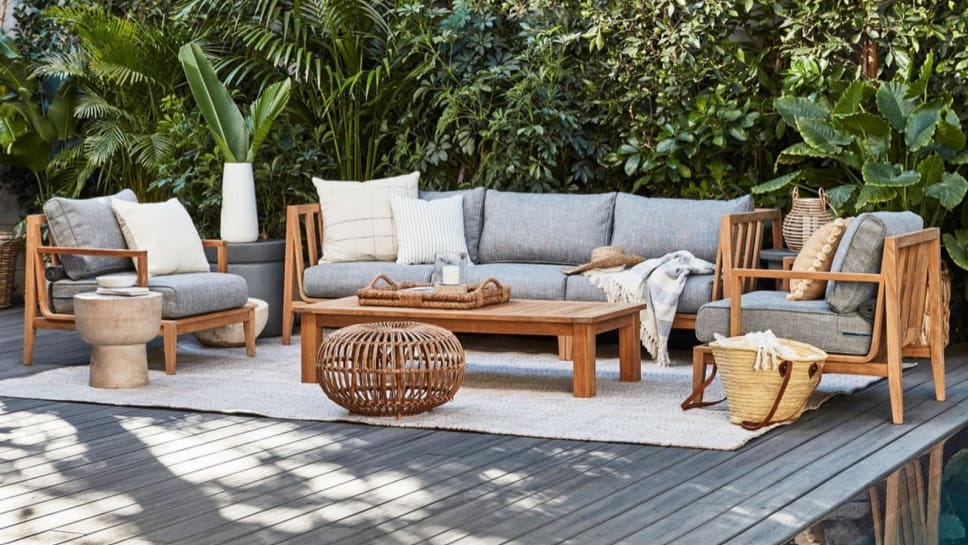4 Outdoor Patio Sets to Make the Most of Your Backyard Oasis