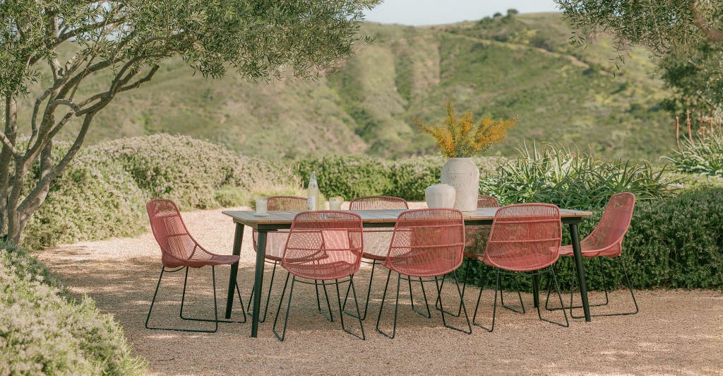 Elevate Your Outdoor Space with a Stylish Patio Table with 6 Chairs – Perfect for Al Fresco Dining and Entertaining