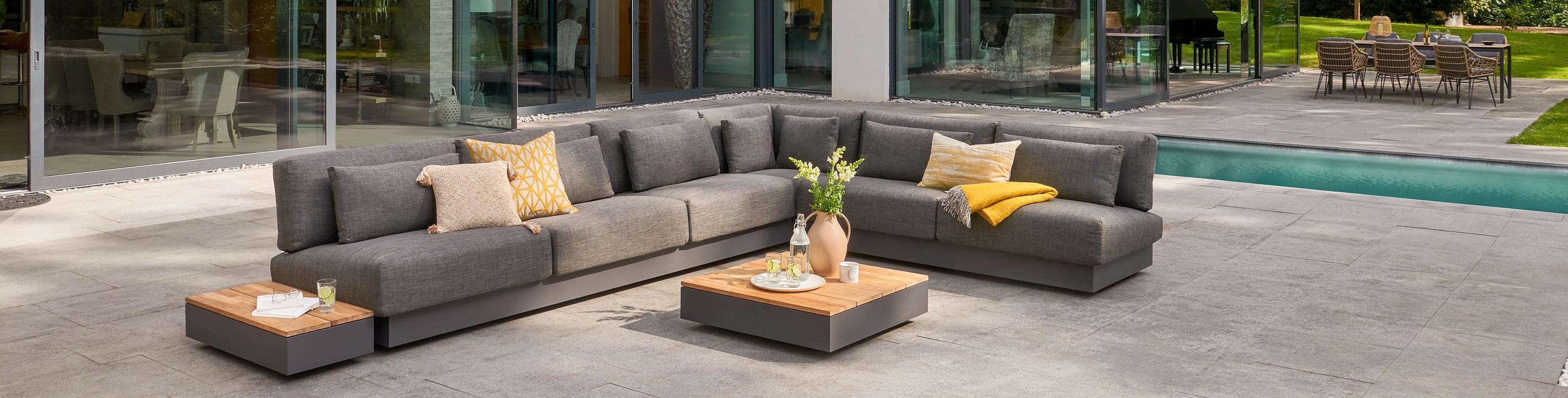 Outdoor Living Furniture Outlet – Creativity at Its Best