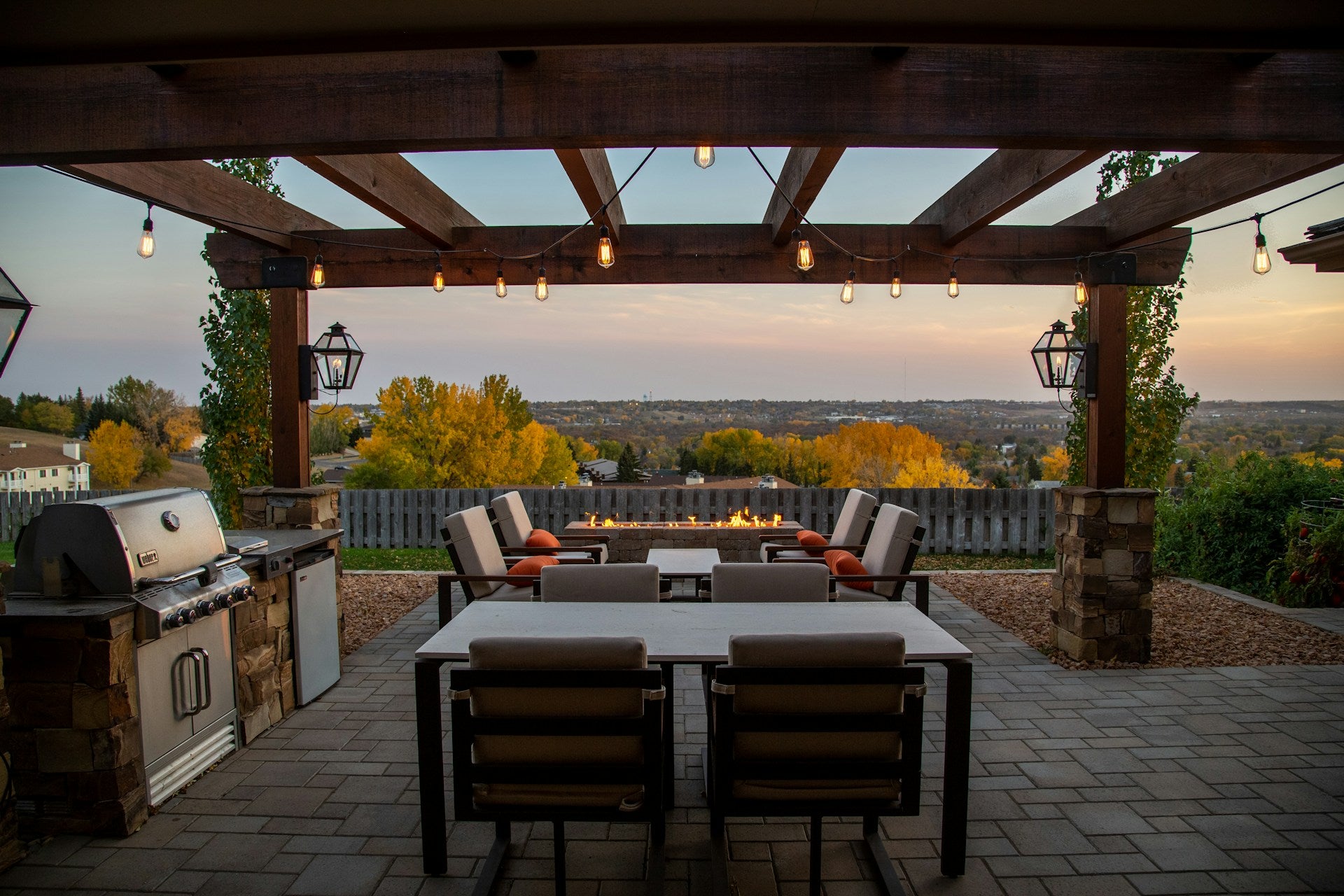 Transform Your Outdoor Space with a Patio Dining Set Featuring a Fire Pit Table – Perfect for Hosting Gatherings and Creating Ambiance