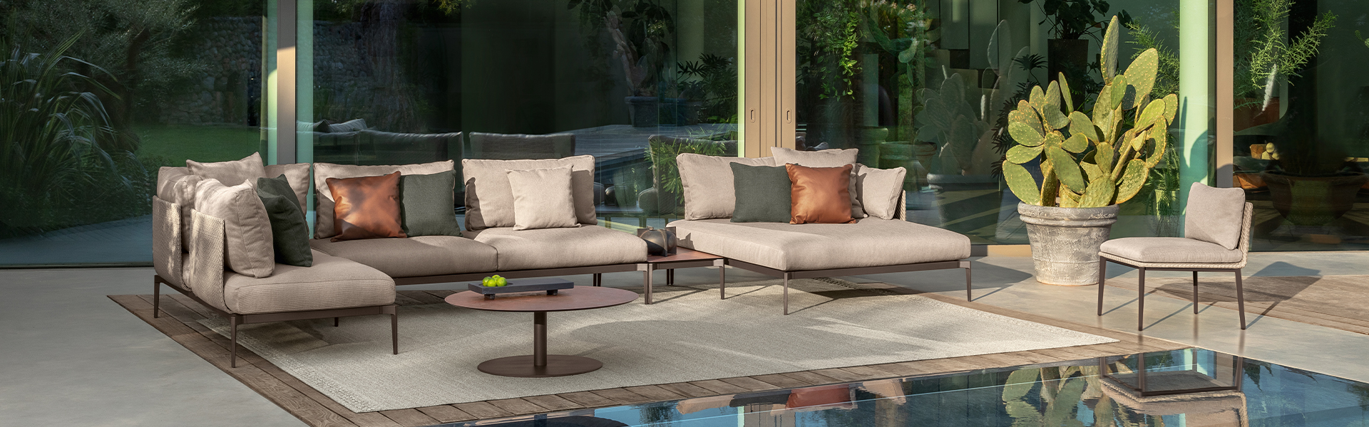 Choosing Outdoors Furniture For Your Home