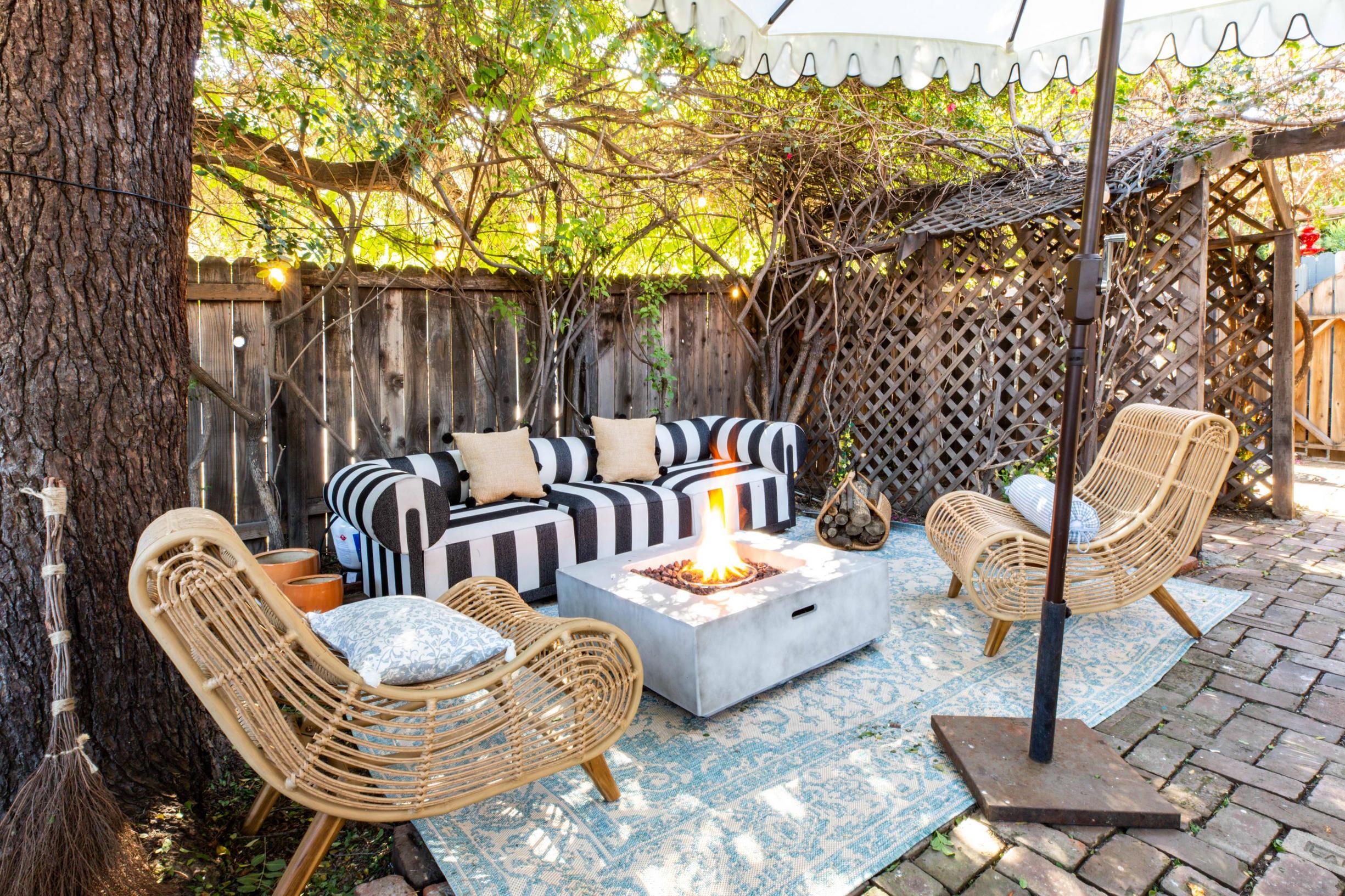 Outdoor Furniture For Your Backyard