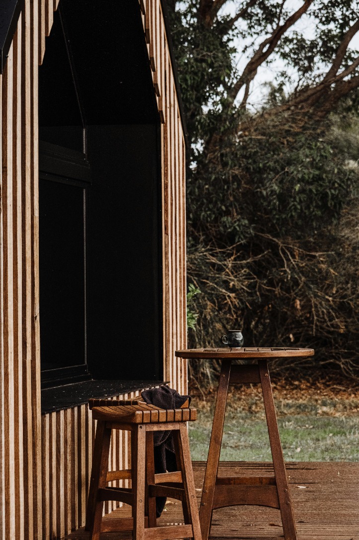 outdoor deck furniture