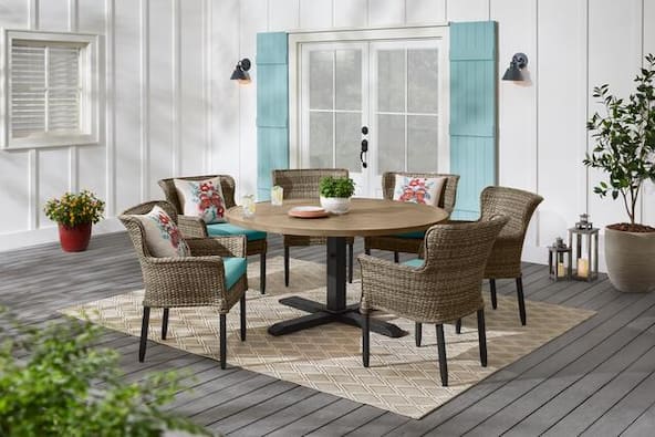 How to Shop For Outdoor Patio Furniture Online