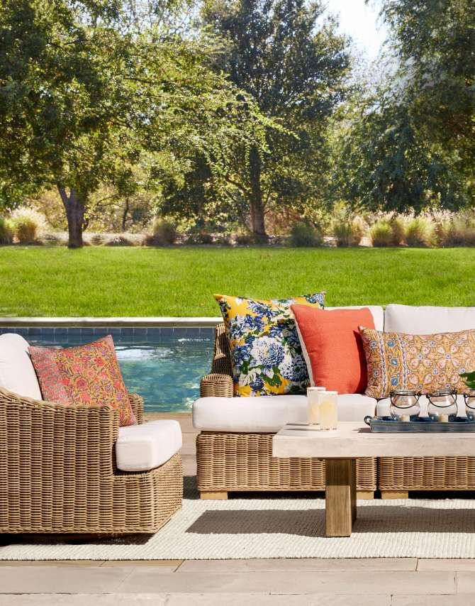 Types of All-Weather Patios Furniture