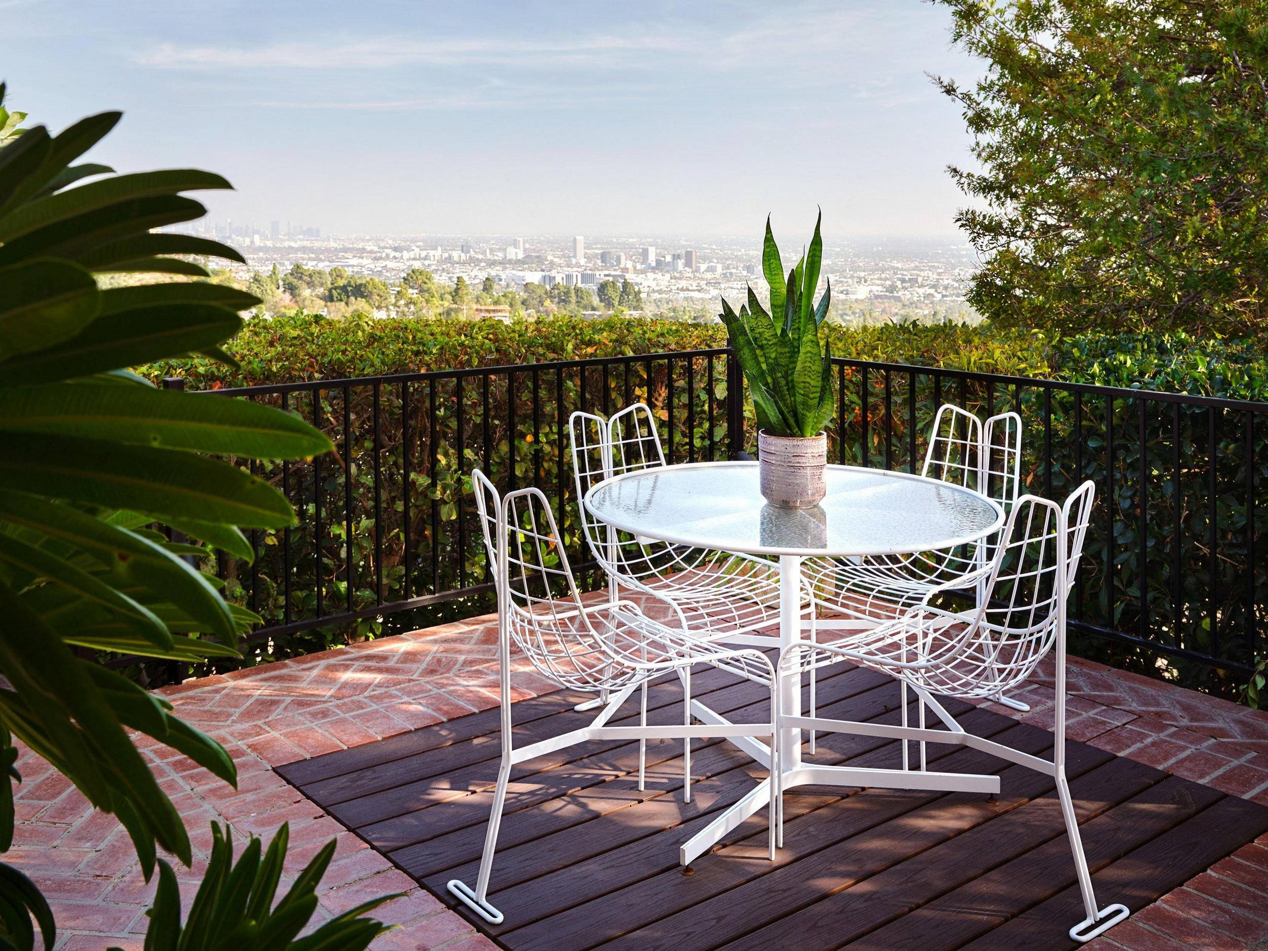 Value City Furniture – The Best Outdoor Furniture Sales in New Jersey
